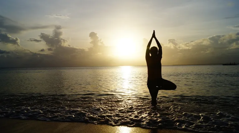 afvallen met yoga kan je ook op vakantie doen